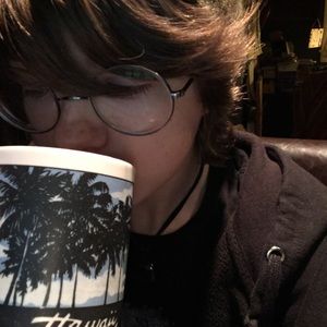 Meet your Posher, Lee